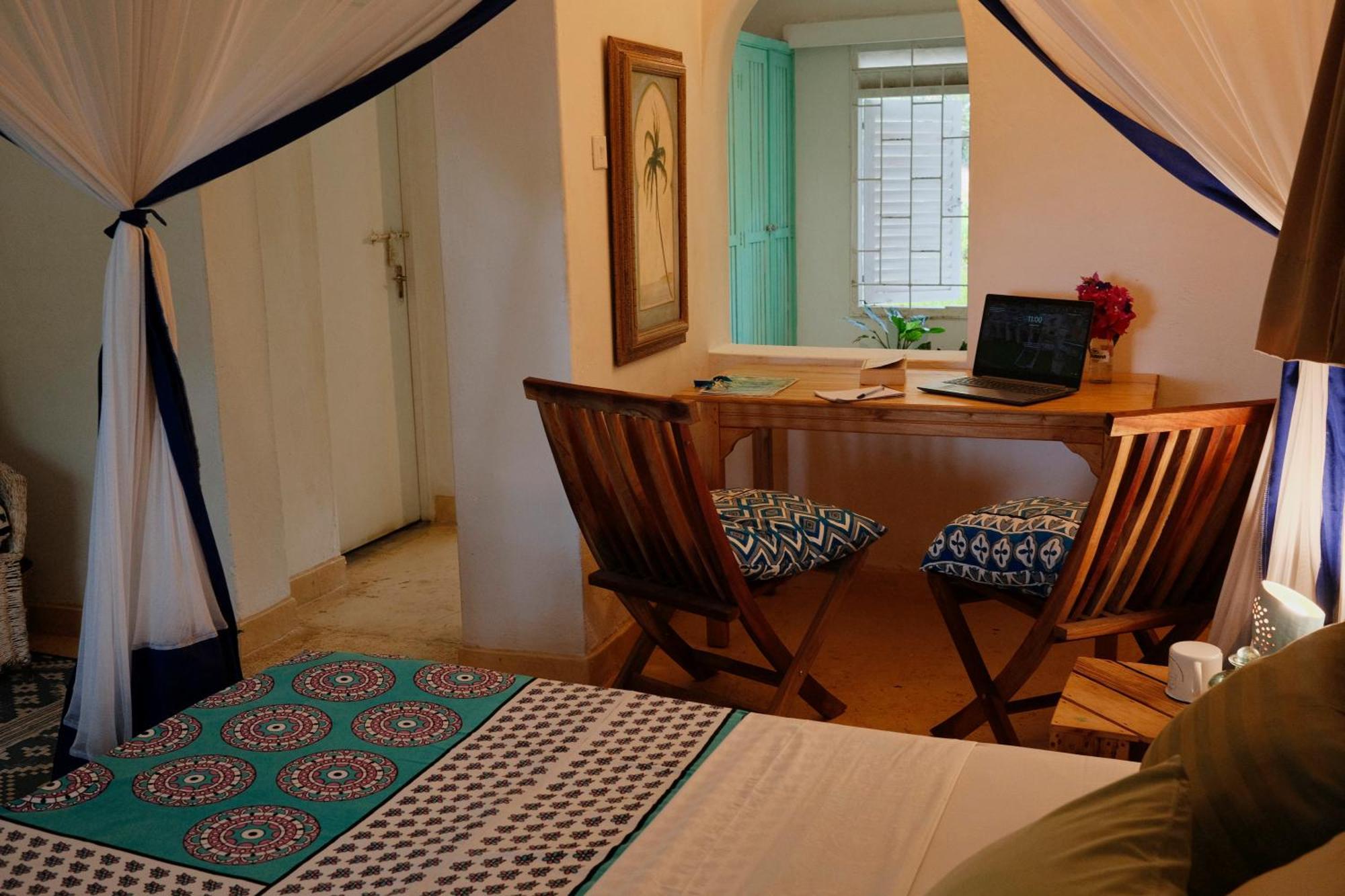 Salty'S Kitesurf Village Kilifi Exterior foto